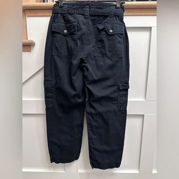 Old Navy Women’s Cargo Pants - Picture 2 of 2